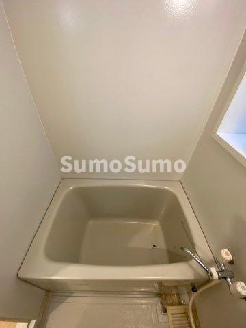 アネシスコート門口の浴室