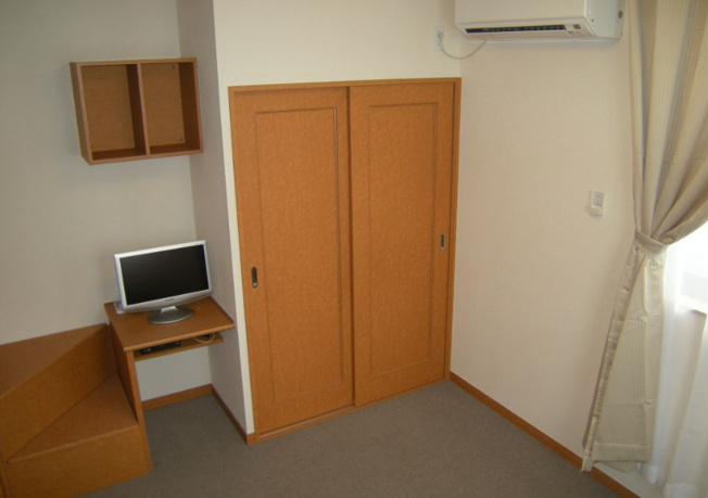 【内装】 | 椎の実2