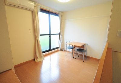 【内装】 | 椎の実2