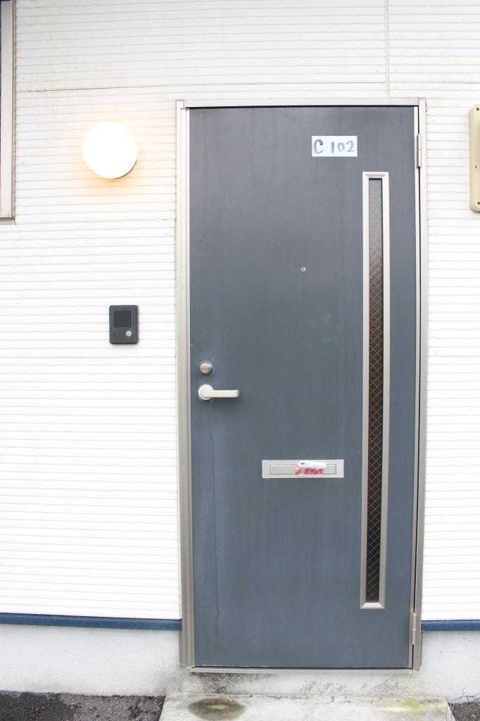 フローリッシュⅢの玄関