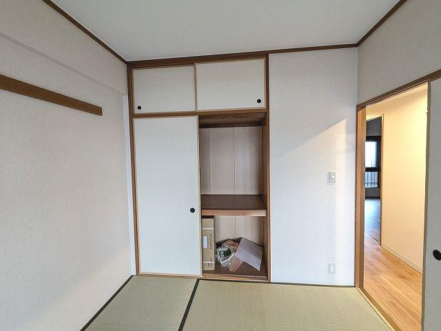 ランフォルセ枚方パークガーデンの収納|和室の押入
■物件内覧・資金計画相談・住宅ローン相談、リフォーム相談、お問合せ受付中■
※当日・翌日のご内覧、ご相談はお電話でのお問合せがスムーズです！