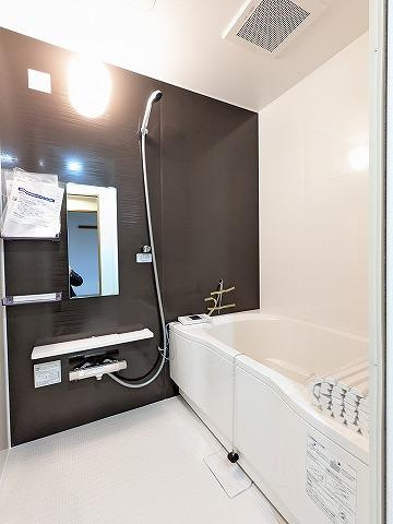 ランフォルセ枚方パークガーデンの浴室|浴室
■物件内覧・資金計画相談・住宅ローン相談、リフォーム相談、お問合せ受付中■
※当日・翌日のご内覧、ご相談はお電話でのお問合せがスムーズです！