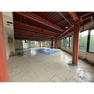 ウィスタリアの内装