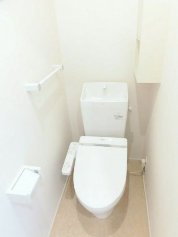 【トイレ】 | フェリス大岩 | 落ち着いた色調のトイレです