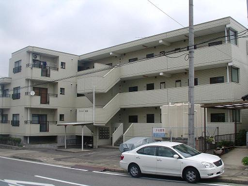 プロミネント石薬師の外観