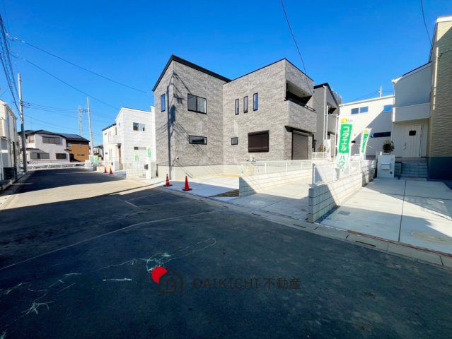 【前面道路含む現地写真】 | 桶川市上日出谷南2期　ピュアガーデン　新築戸建　全16棟　5号棟