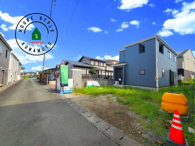 熊本市東区戸島第11-1棟（1号棟）の前面道路含む現地写真|見学の時間などお気軽にお問い合わせ下さい。