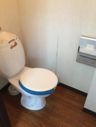 大津市蓮池町の事務所のトイレ