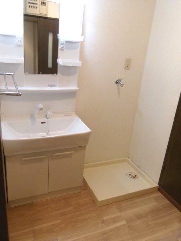 メゾンイヤサカの洗面所