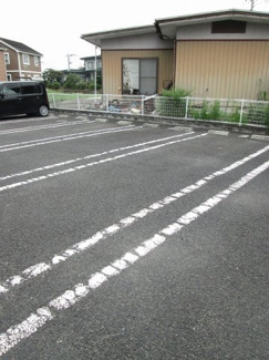 【駐車場】 | アンソレイエ | カースペースがあります