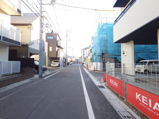 【前面道路含む現地写真】