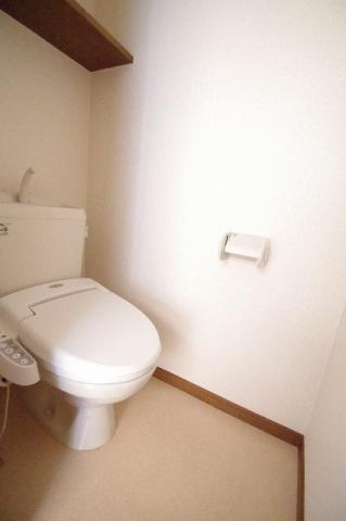 熊本市中央区薬園町の賃貸マンションのトイレ