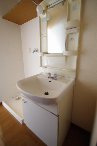 熊本市中央区薬園町の賃貸マンションの独立洗面台