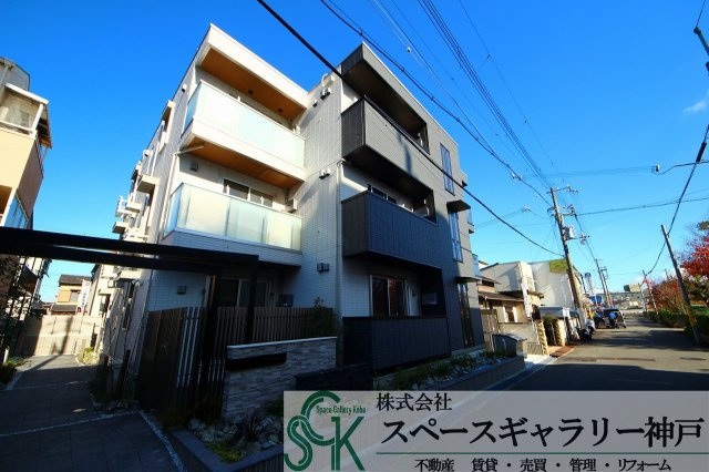 グランアイズの外観