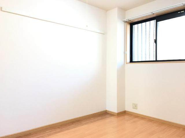 コンフォース生野の内装|洋室