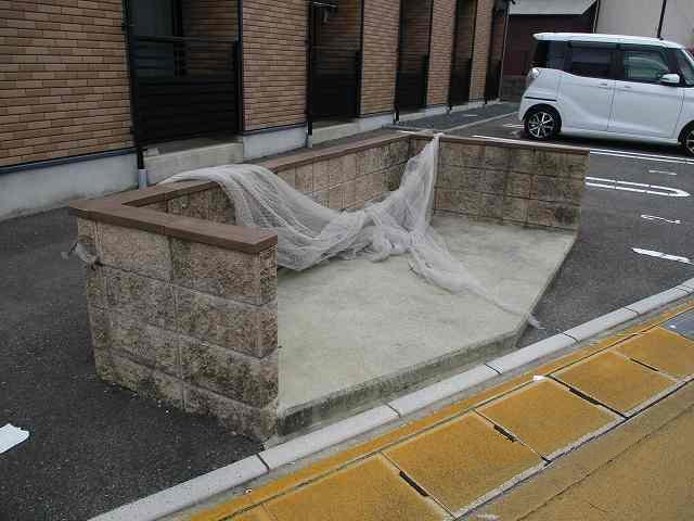 レオネクスト中土居のその他