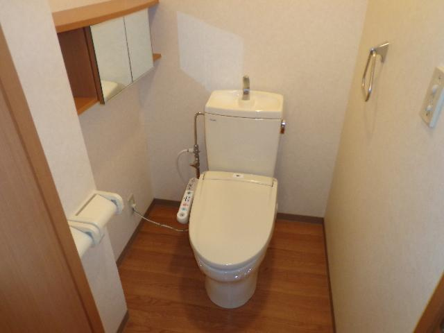 メゾン・エトワールのトイレ|シャワー付トイレ