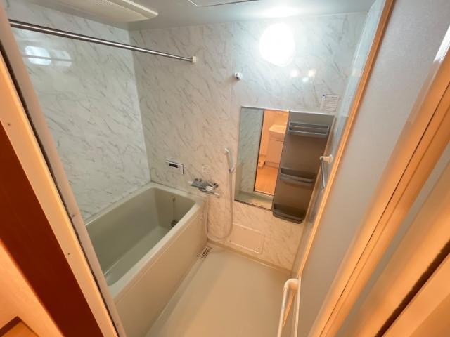 メゾン・エトワールの浴室|バス