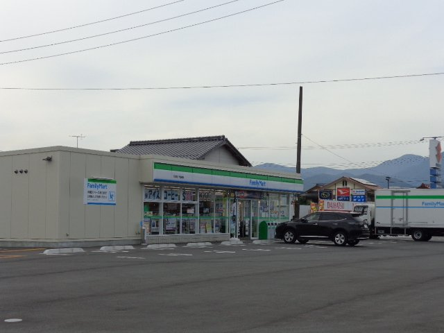 メゾン・エトワールの周辺|ファミリーマート下岡枝店（コンビニ）まで485ｍ