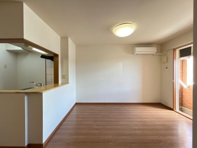 ウィステリア王司２番館の居間・リビング|リビング