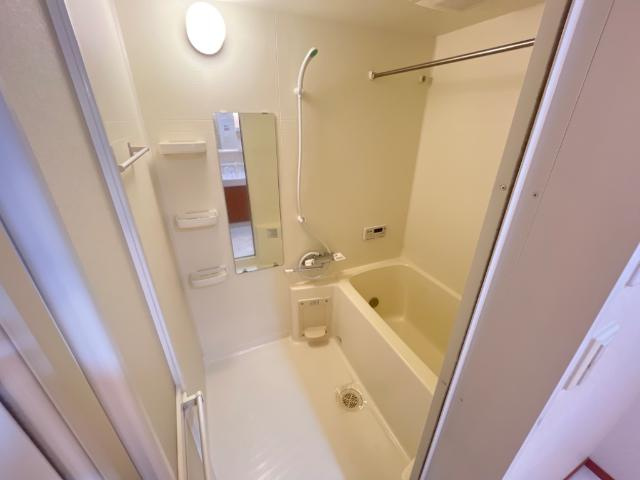 ウィステリア王司２番館の浴室|バス