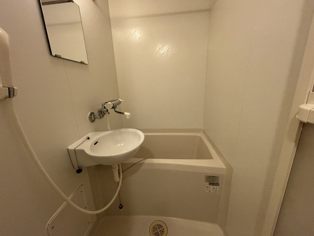 レオパレスプラナトピアの浴室