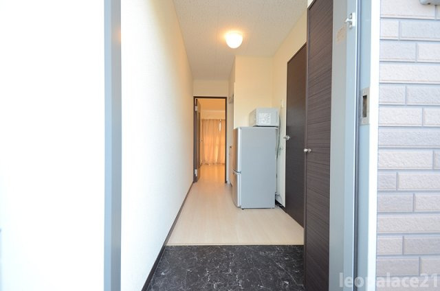 レオネクストＳＨＩＯＩＲＩの玄関|備品や設備仕様は号室等により異なります現地をご確認下さい。