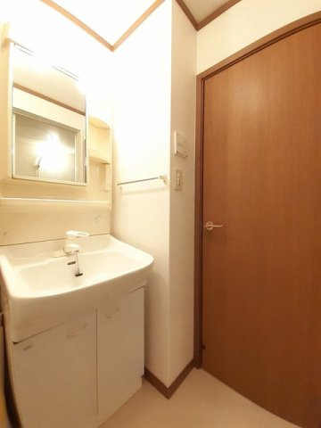 アヴェニール葉中の洗面所