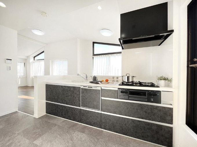 ルネ本山南のキッチン|【イメージパース】食洗器付き