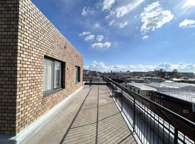 ルネ本山南のバルコニー|ルーフバルコニー　眺望良好♪