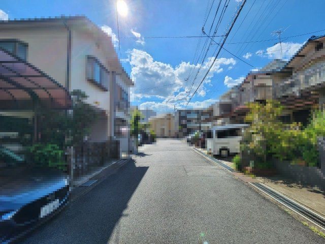 向日市寺戸町七ノ坪の前面道路含む現地写真|イオンモール京都桂川、新鮮市場！ 洛西口店、フレスコ 洛西口駅店等お買い物施設充実♪