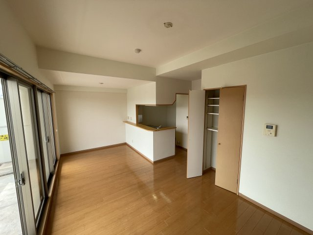 ヴェルドミールⅡの居間・リビング