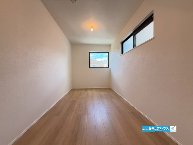 【今からでもご案内可能】豊明市前後町仙人塚I 全3棟 Btypeの洋室|Btype　2階南側居室