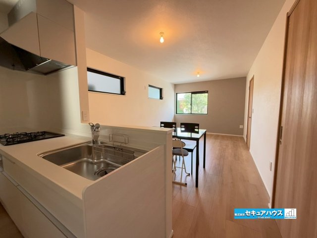 【今からでもご案内可能】豊明市前後町仙人塚I 全3棟 Btypeの居間・リビング|Btype　LDK