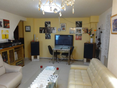 【居間・リビング】 | 野崎3丁目　中古一戸建