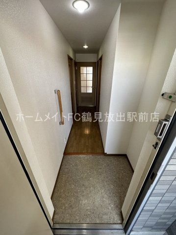 グランドソーワ今福鶴見の玄関