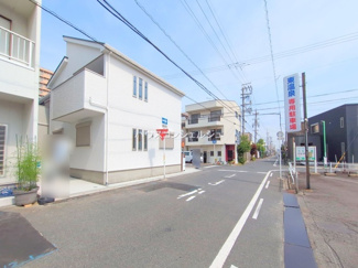 【前面道路含む現地写真】 | 名古屋市南区六条町4丁目36-2【仲介手数料無料】新築一戸建て　2号棟