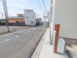 【前面道路含む現地写真】 | 名古屋市南区六条町4丁目36-2【仲介手数料無料】新築一戸建て　2号棟