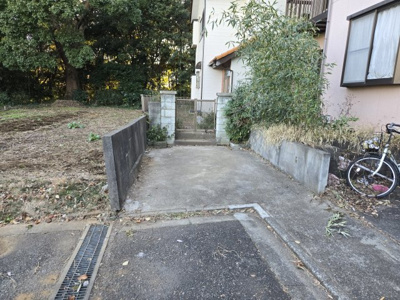 【駐車場】 | 酒々井92-2戸建貸家 | 車種によっては制限があります。現地をご確認下さいませ。