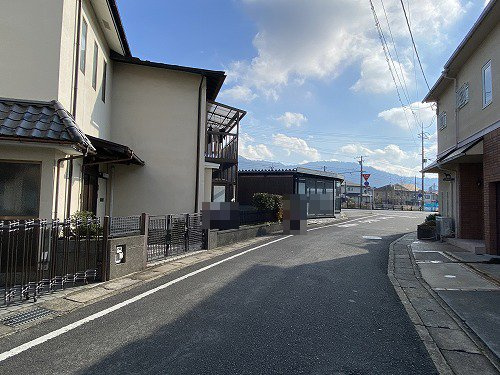 岩倉三宅町 中古戸建の前面道路含む現地写真