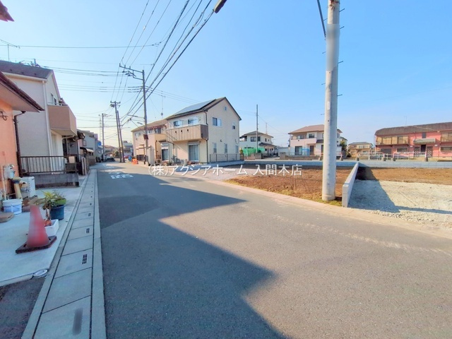 入間市扇台6丁目・全2棟　新築一戸建　1号棟　の前面道路含む現地写真|2025年1月23日撮影