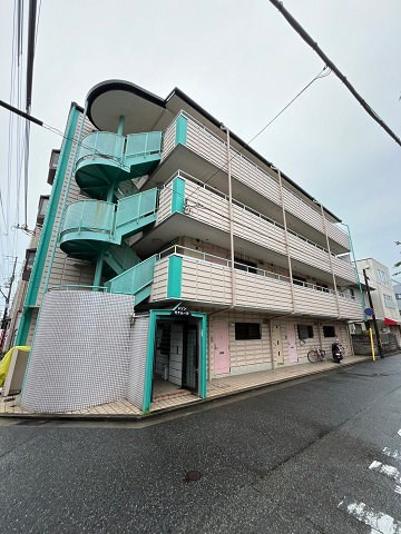 尼崎市杭瀬北新町３丁目の賃貸マンションの外観
