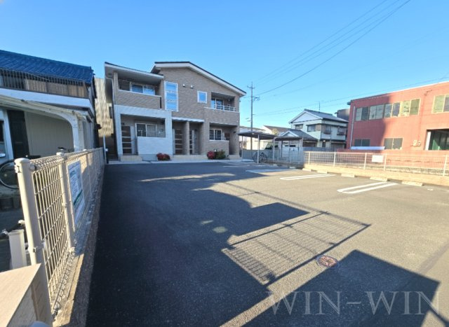 ヴェルデ神田の駐車場