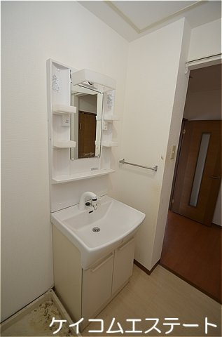 ベラセッテ永犬丸Ａ棟の独立洗面台