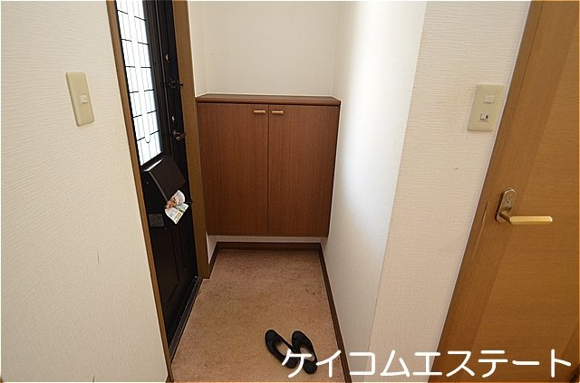 ベラセッテ永犬丸Ａ棟の玄関|ケイコムエステートから社名変更にて㈱土地空間堂です。