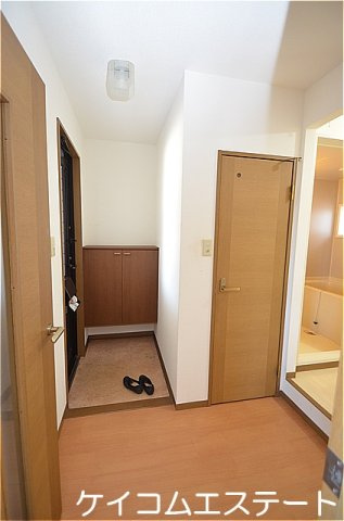 ベラセッテ永犬丸Ａ棟の玄関|ケイコムエステートから社名変更にて㈱土地空間堂です。