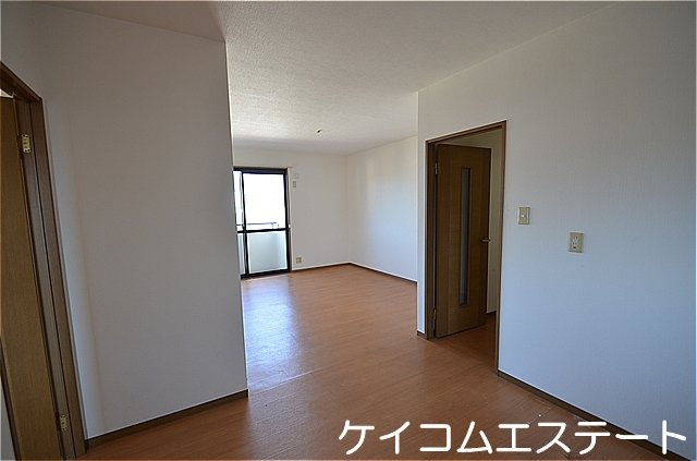 ベラセッテ永犬丸Ａ棟の居間・リビング