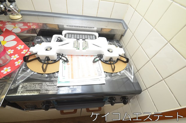 シャトレ永犬丸のキッチン|ガスコンロ新品