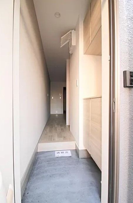 メゾン・ド・ヴィオレッタの玄関