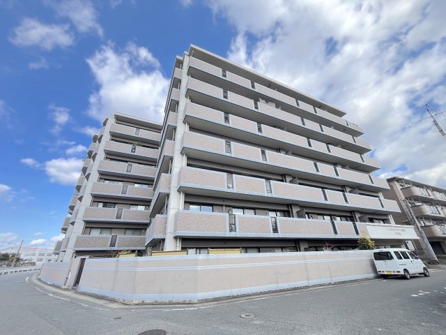 アーバンパレスリブラン都府楼弐番館の外観